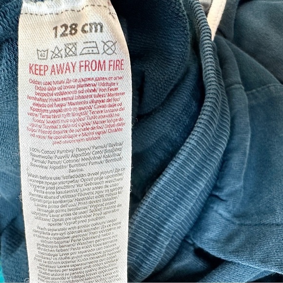 ⭐️ 5 for $25 A Set of 2 Kids' Gray and Blue Jogger Pants Size 7 - Picture 11 of 13